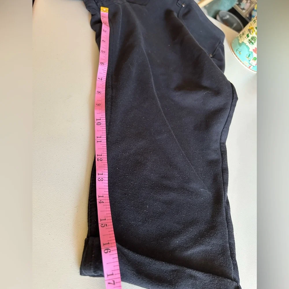 Like an Angel Elegant Black Capris - Picture 9 of 9